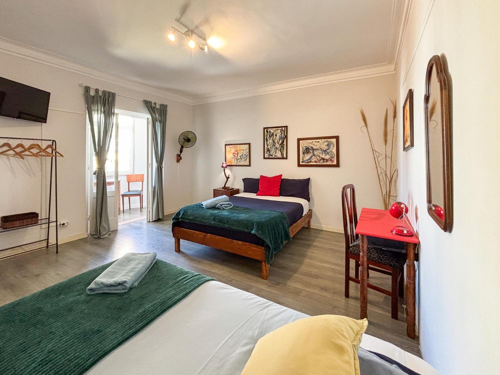Aquarela Do Tejo Guesthouse วีลาฟรังกา เด ชีรา ภายนอก รูปภาพ